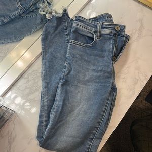 American eagle next level stretch size 2 skinny jeans